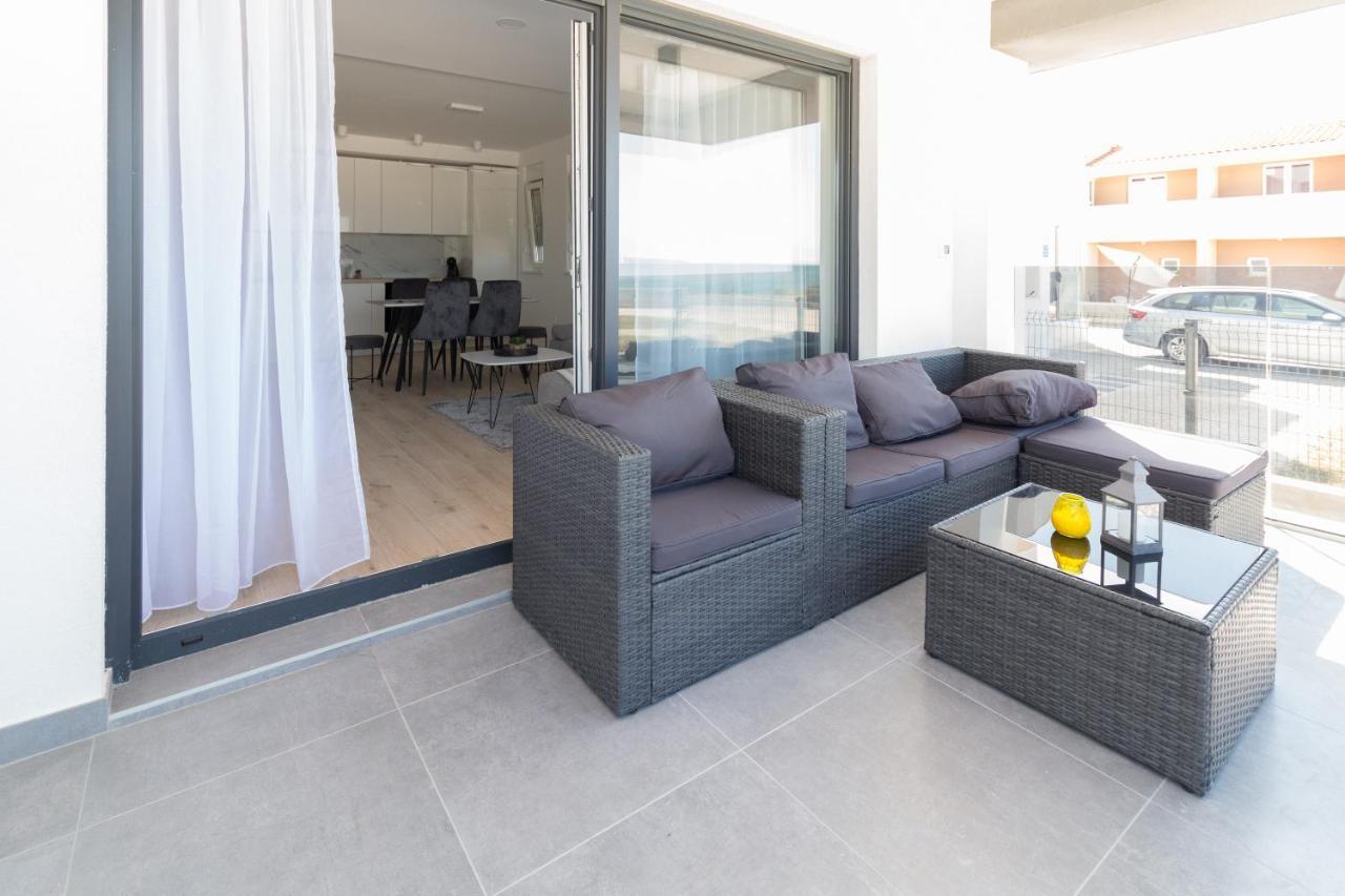 Luxury Beachfront Villa Crystal Aenona - By Ta Leut Agency Нин Екстериор снимка