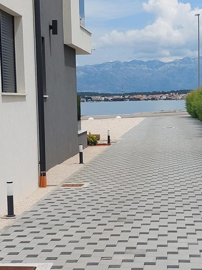 Luxury Beachfront Villa Crystal Aenona - By Ta Leut Agency Нин Екстериор снимка